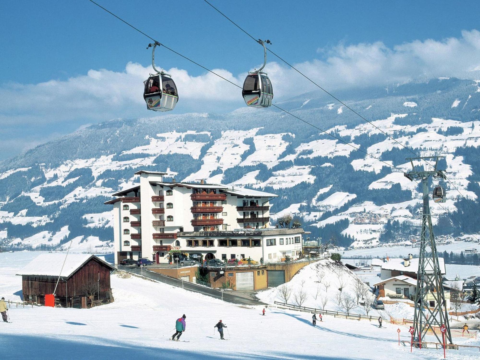 Apartment With Terrace In Aschau Im Zillertal Buitenkant foto